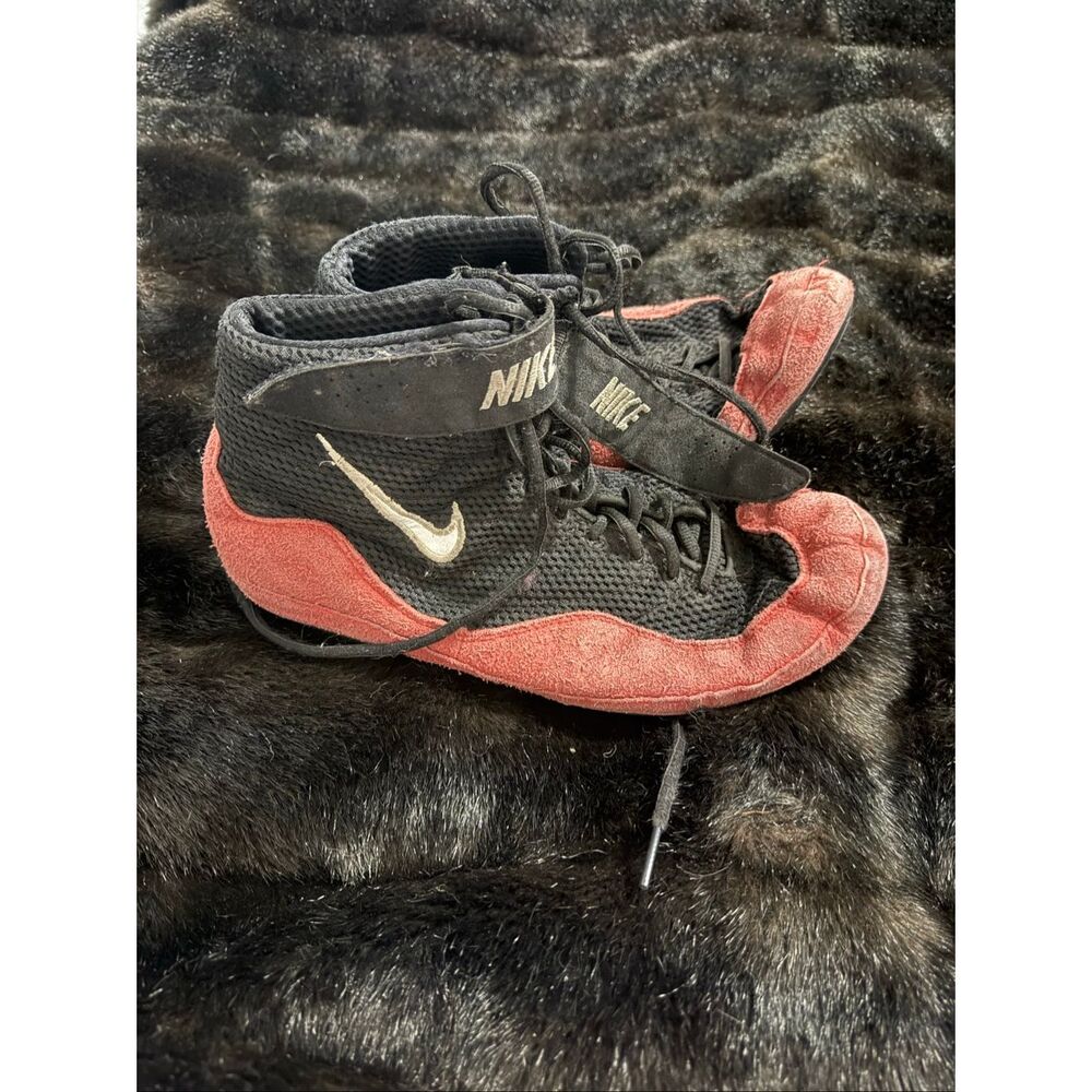 Nike Inflict OG Red and Black Inflict 3 Wrestling Shoes Size 10.5 athletic